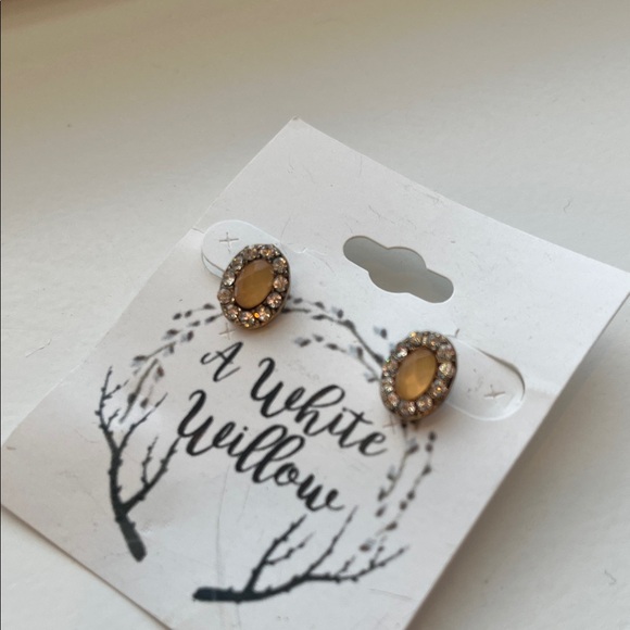 A White Willow Oval Earrings with Rhinestones and peach center stone - Picture 2 of 3
